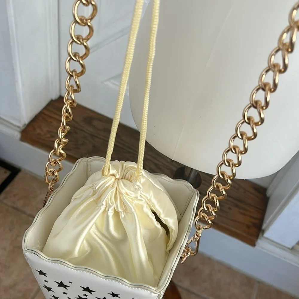 Popcorn container Crossbody purse - Picture 10 of 16